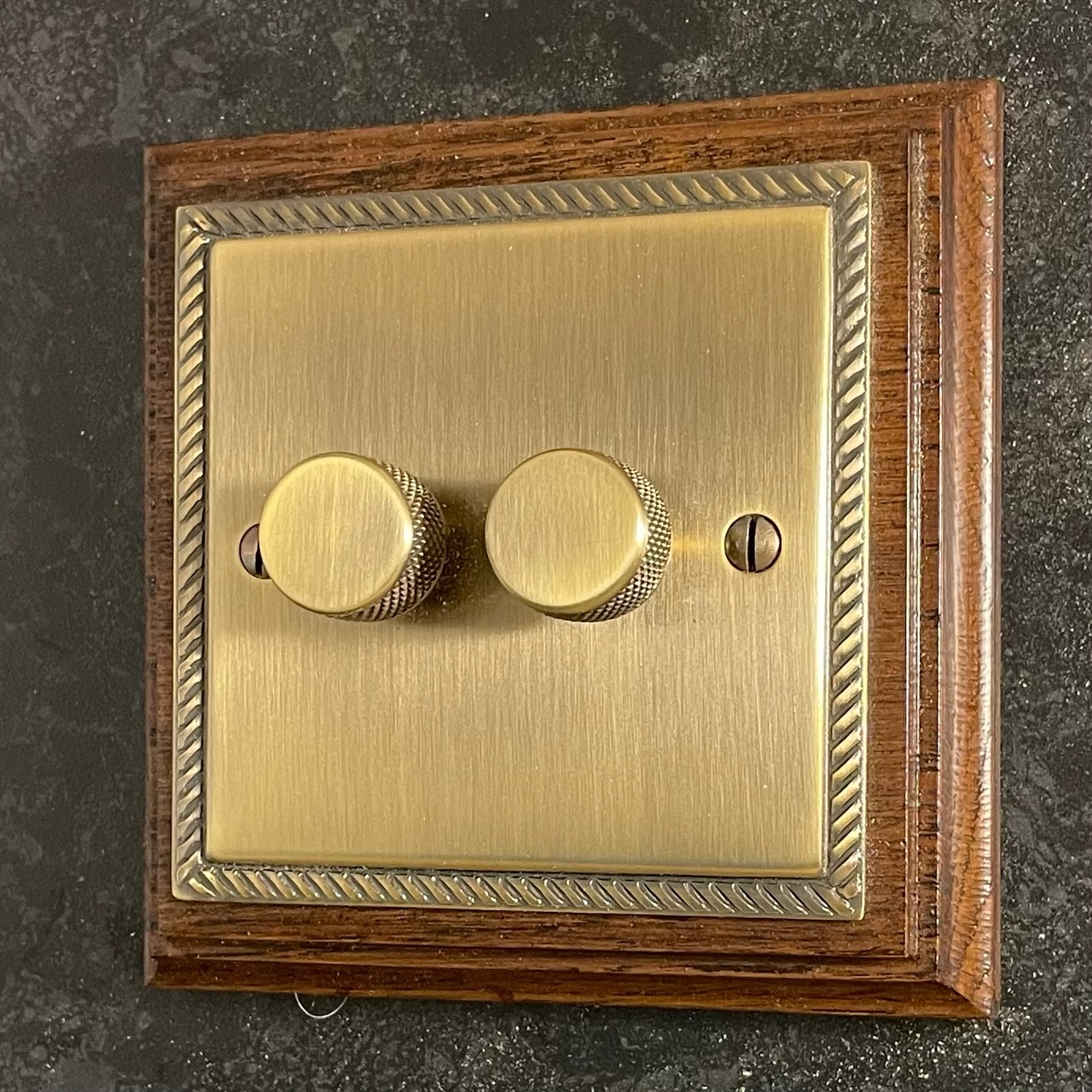 GFPD02 Georgian Flat Plate Double Dimmer Switch