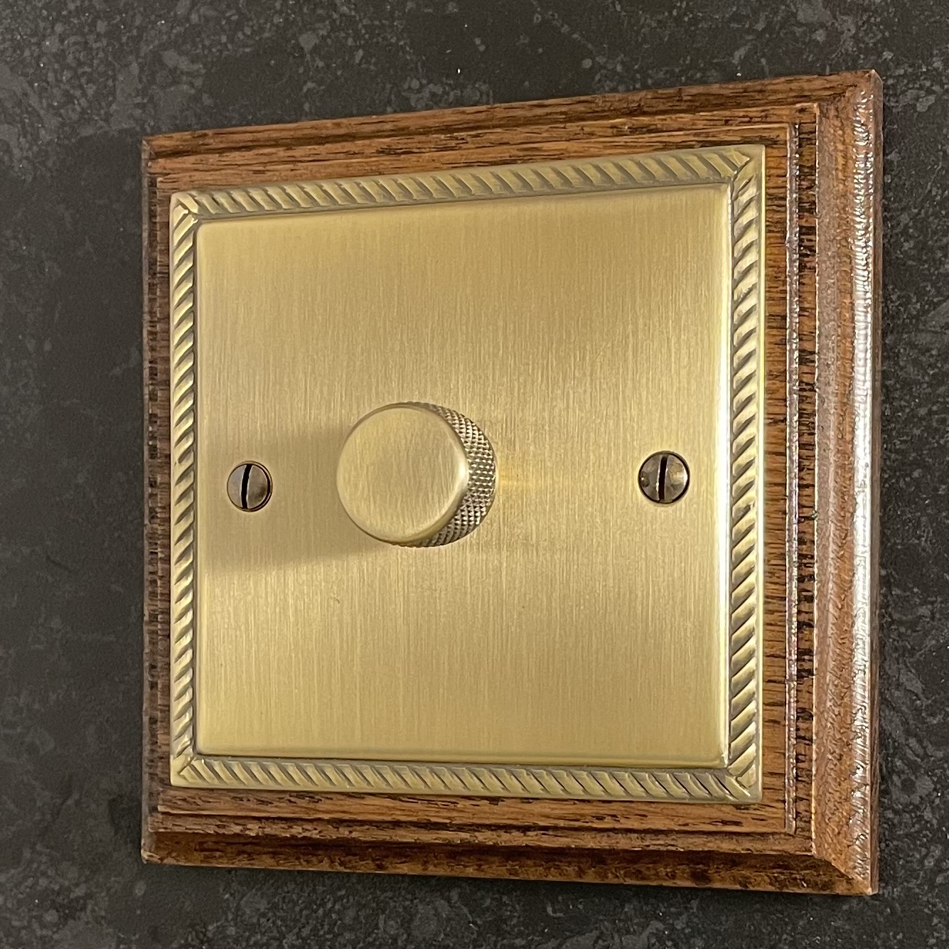 GFPD01 Georgian Flat Plate Single Dimmer Switch